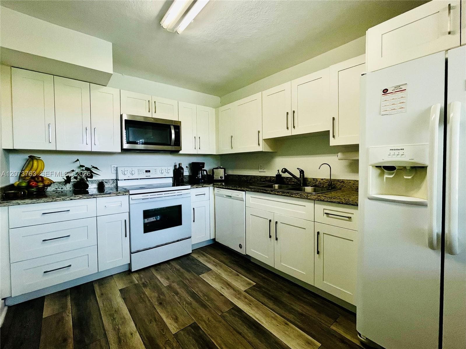 307 Lakeview Dr # 202, Weston, FL 33326 photo 3