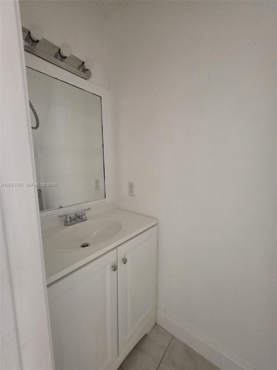 5827 W 26th Ave # 5827, Hialeah, FL 33016 photo 3