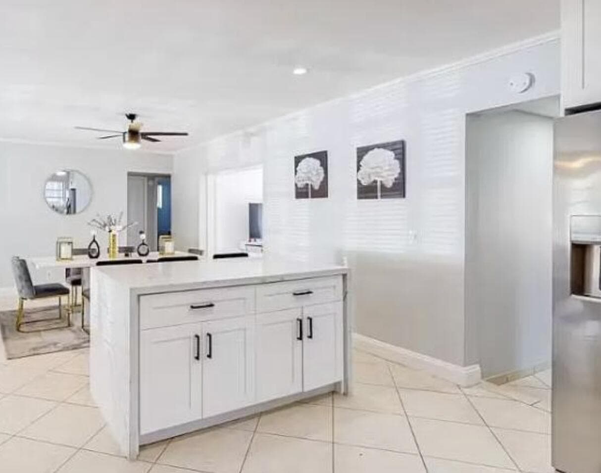 924 Johnson Street, Hollywood, FL 33019 photo 3