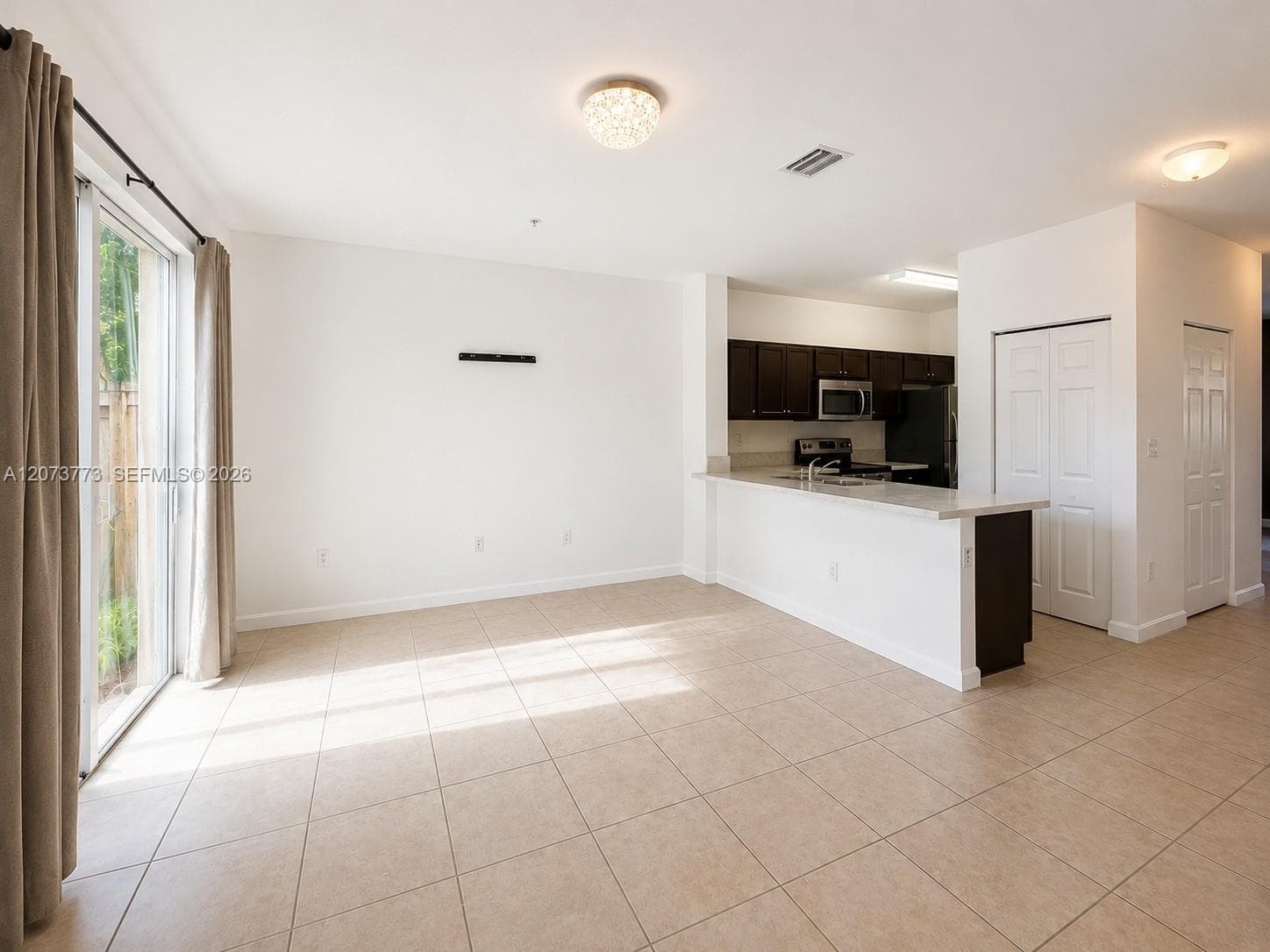 142 SE 28th Ter # 6, Homestead, FL 33033 photo 2