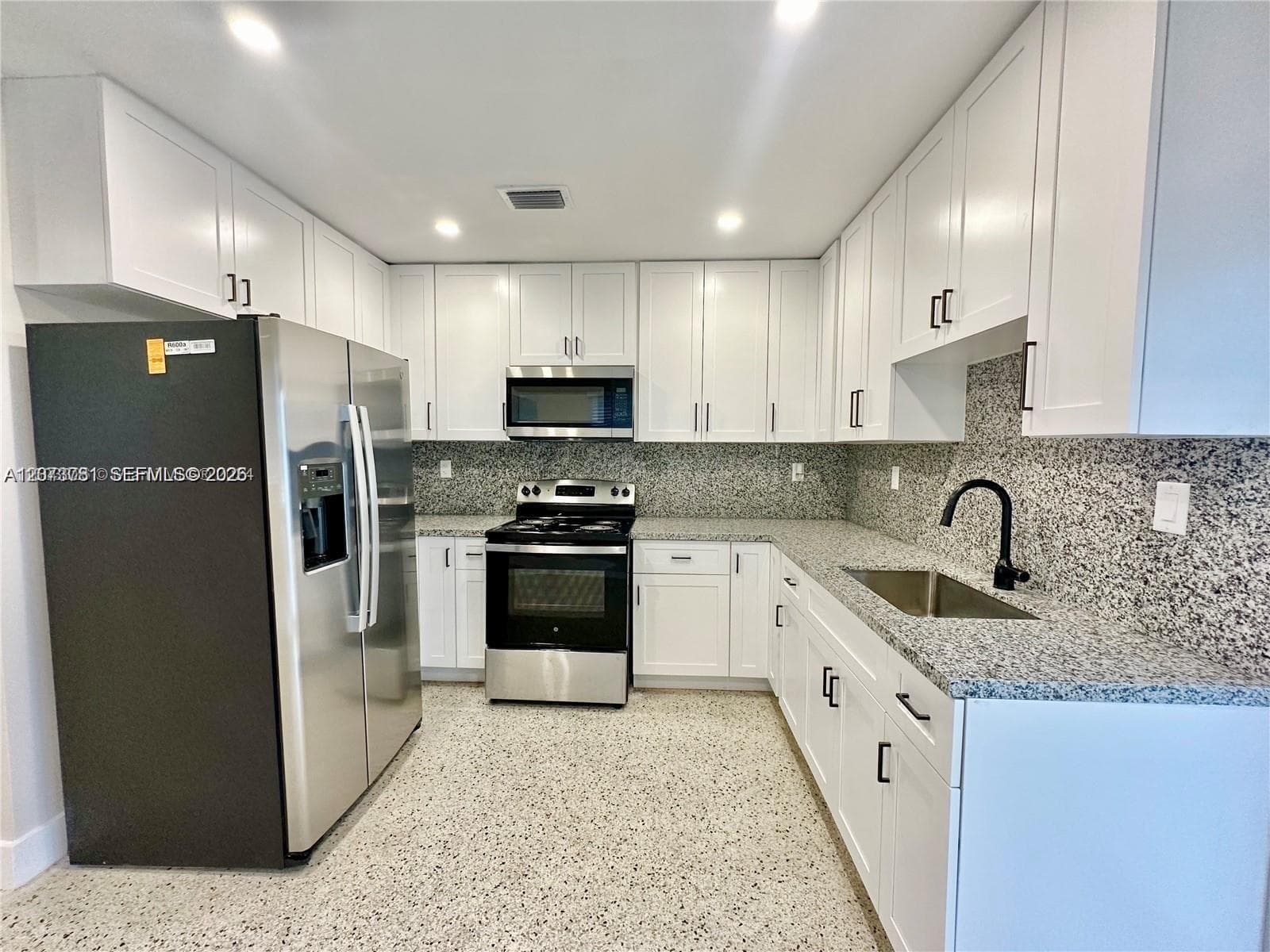 10300 NW 35th Ct, Miami, FL 33147 photo 4