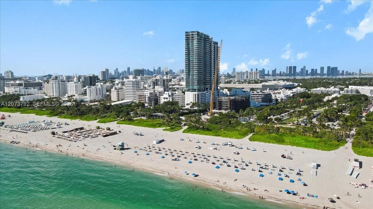 435 21st St # 111, Miami Beach, FL 33139 photo 2