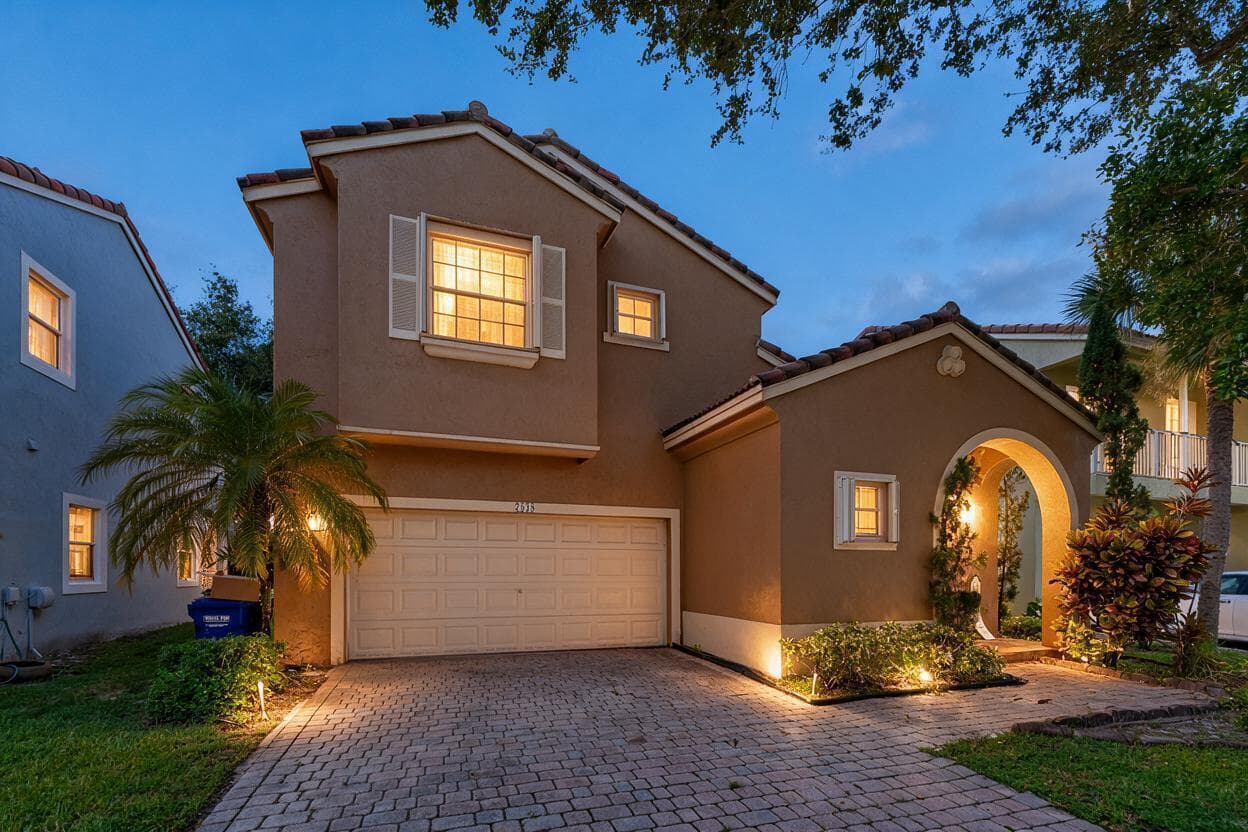 7538 NW 17TH Drive, Pembroke Pines, FL 33024 photo 3