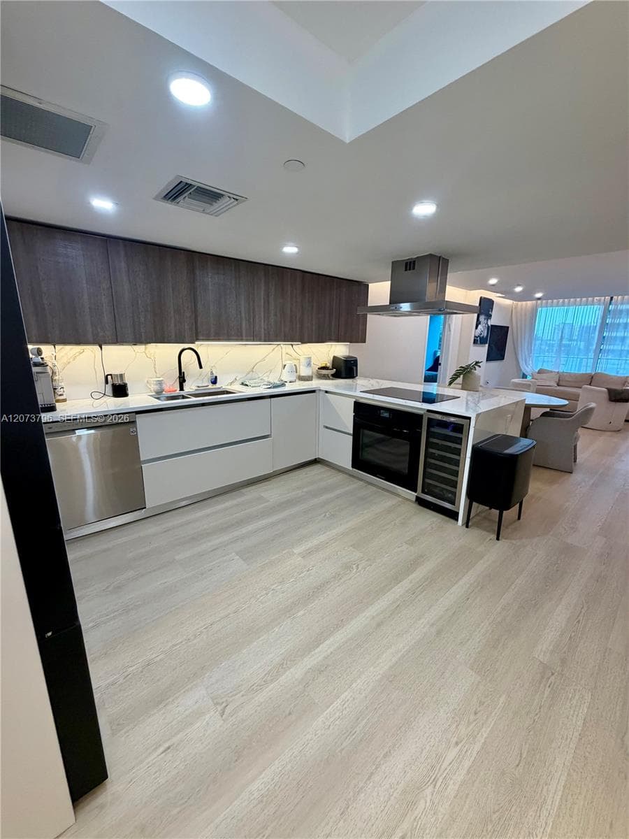 1025 92nd St # 405, Bay Harbor Islands, FL 33154 photo 3
