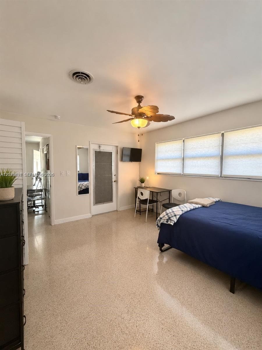 3202 Pierce St, Hollywood, FL 33021 photo 3
