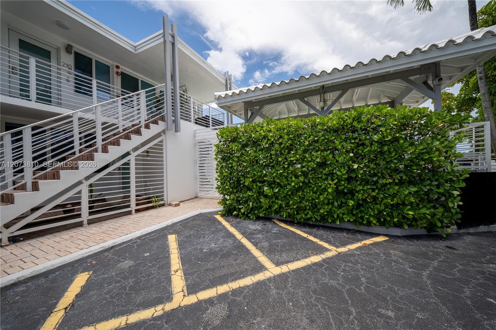 405 N Hibiscus Dr # 202, Miami Beach, FL 33139 photo 2