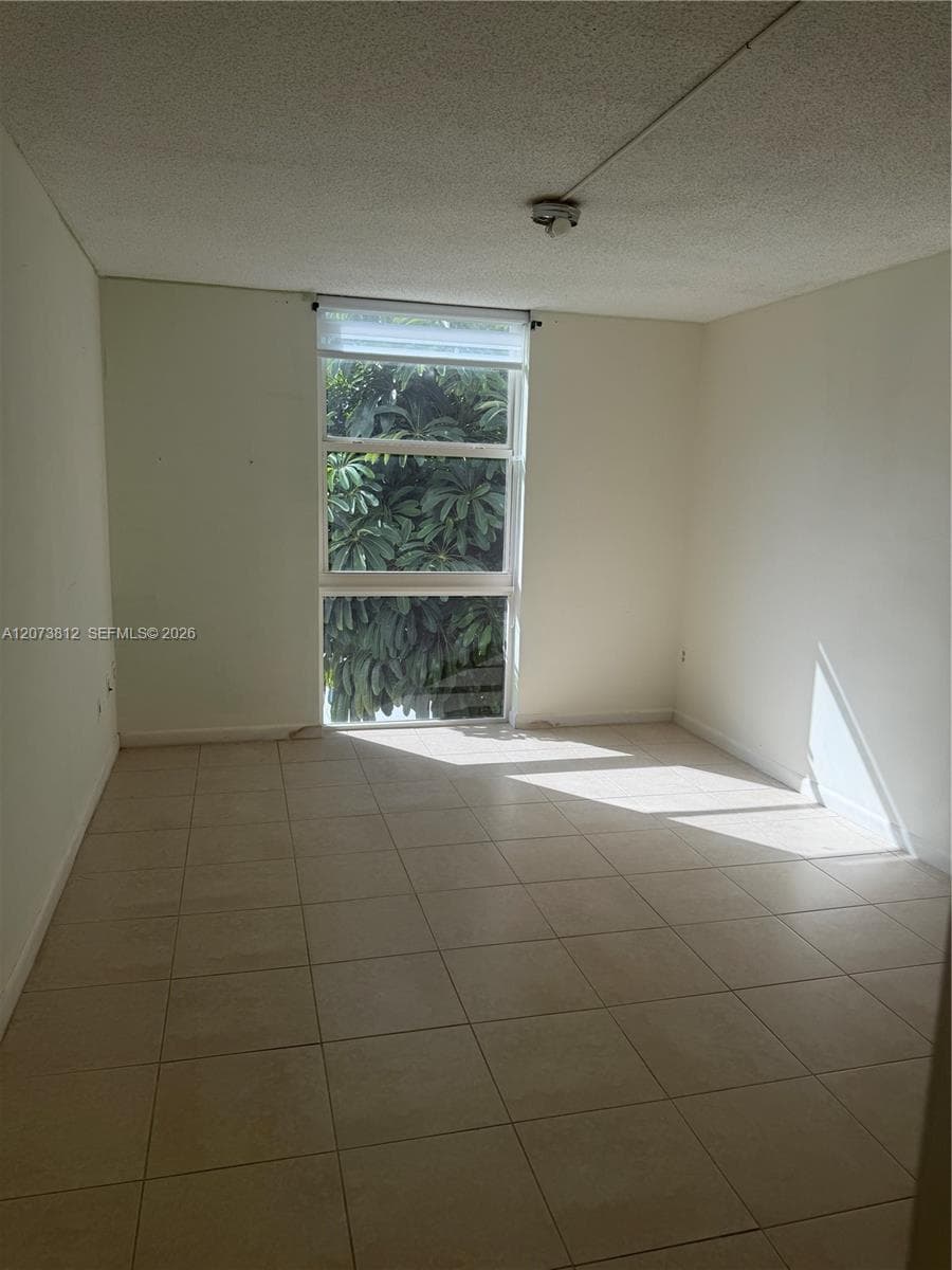 16851 NE 23rd Ave # B214, North Miami Beach, FL 33160 photo 5