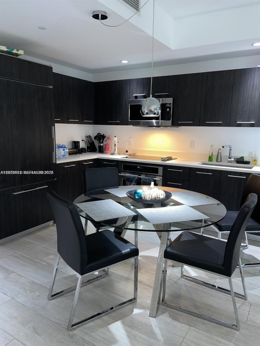 55 SW 9th St # 2307, Miami, FL 33130 photo 5