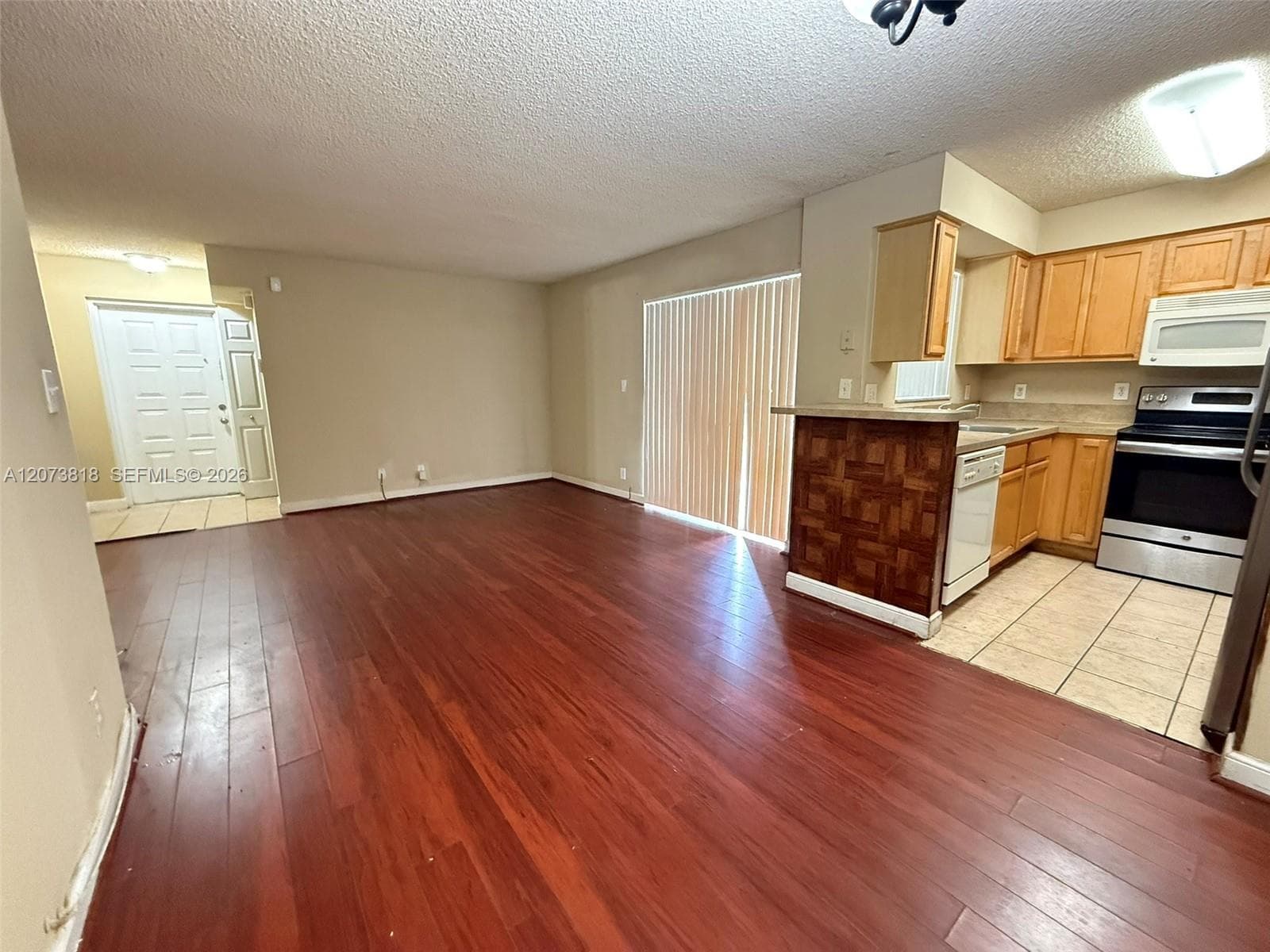 7650 Westwood Dr # 504, Tamarac, FL 33321 photo 3