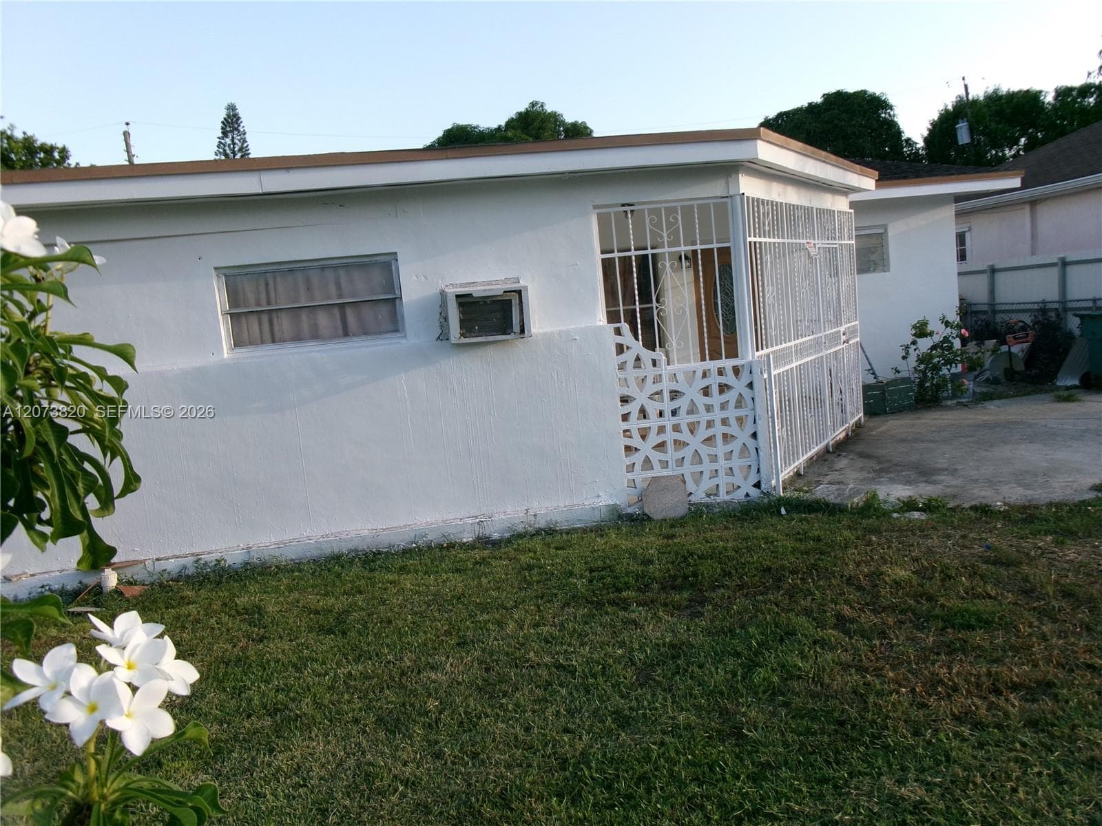 864 NW 116th St, Miami, FL 33168 photo 3