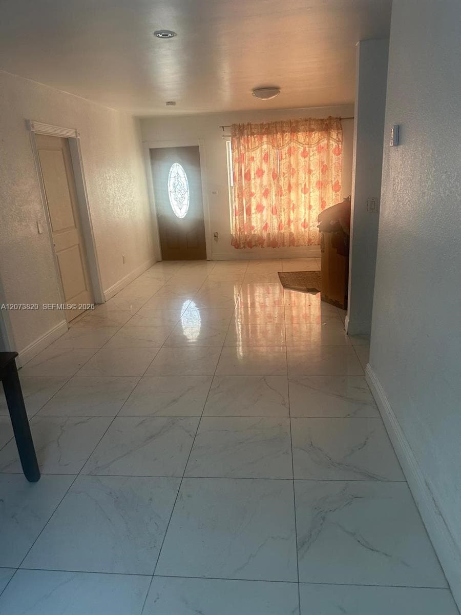 864 NW 116th St, Miami, FL 33168 photo 5