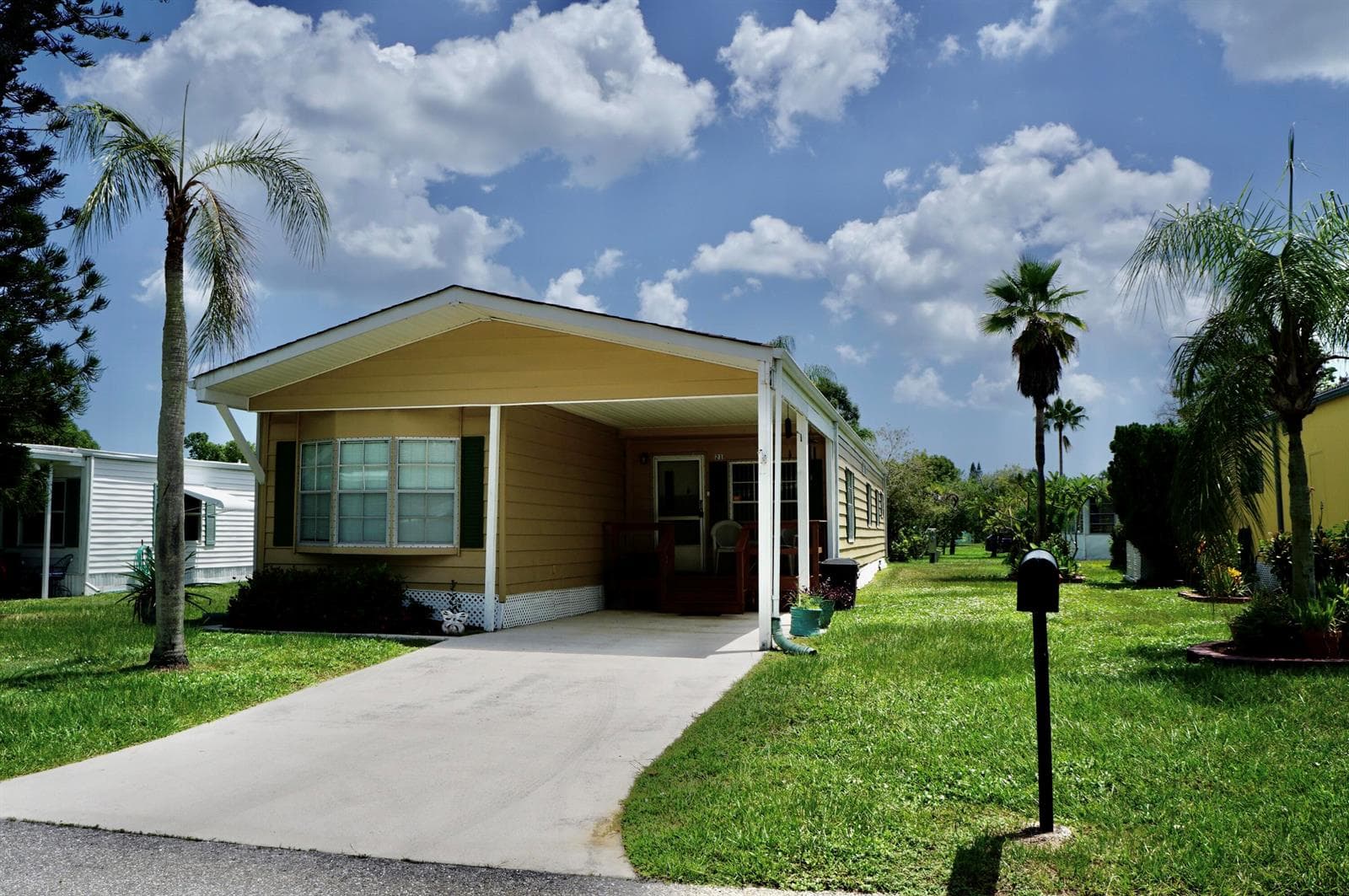 21 SE Iberian Lane, Port St. Lucie, FL 34952 photo 2