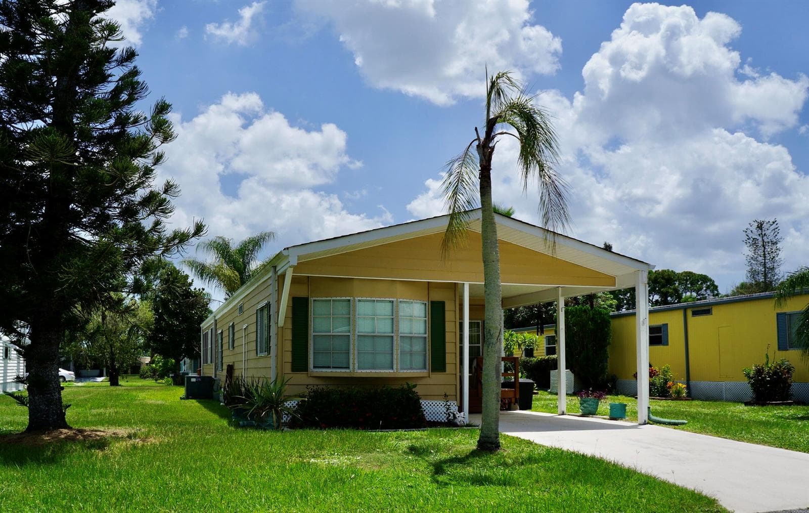 21 SE Iberian Lane, Port St. Lucie, FL 34952 photo 3