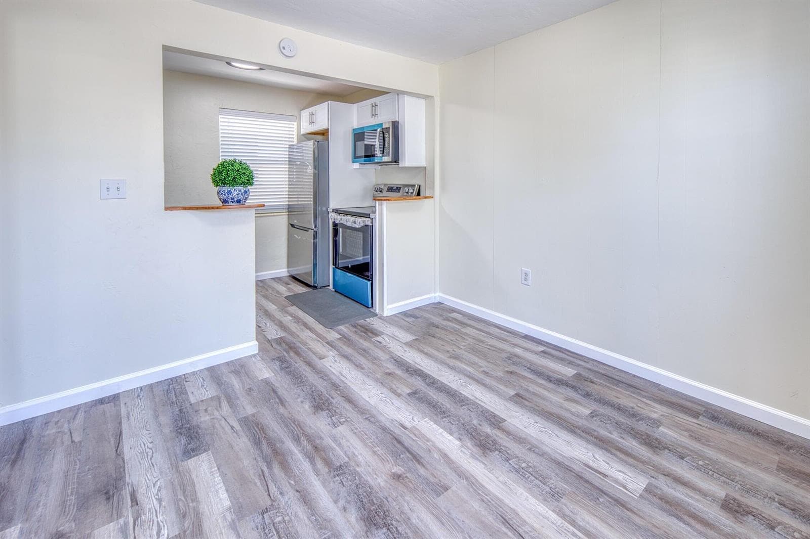 219 N E Street # 1, FL 33460 photo 2