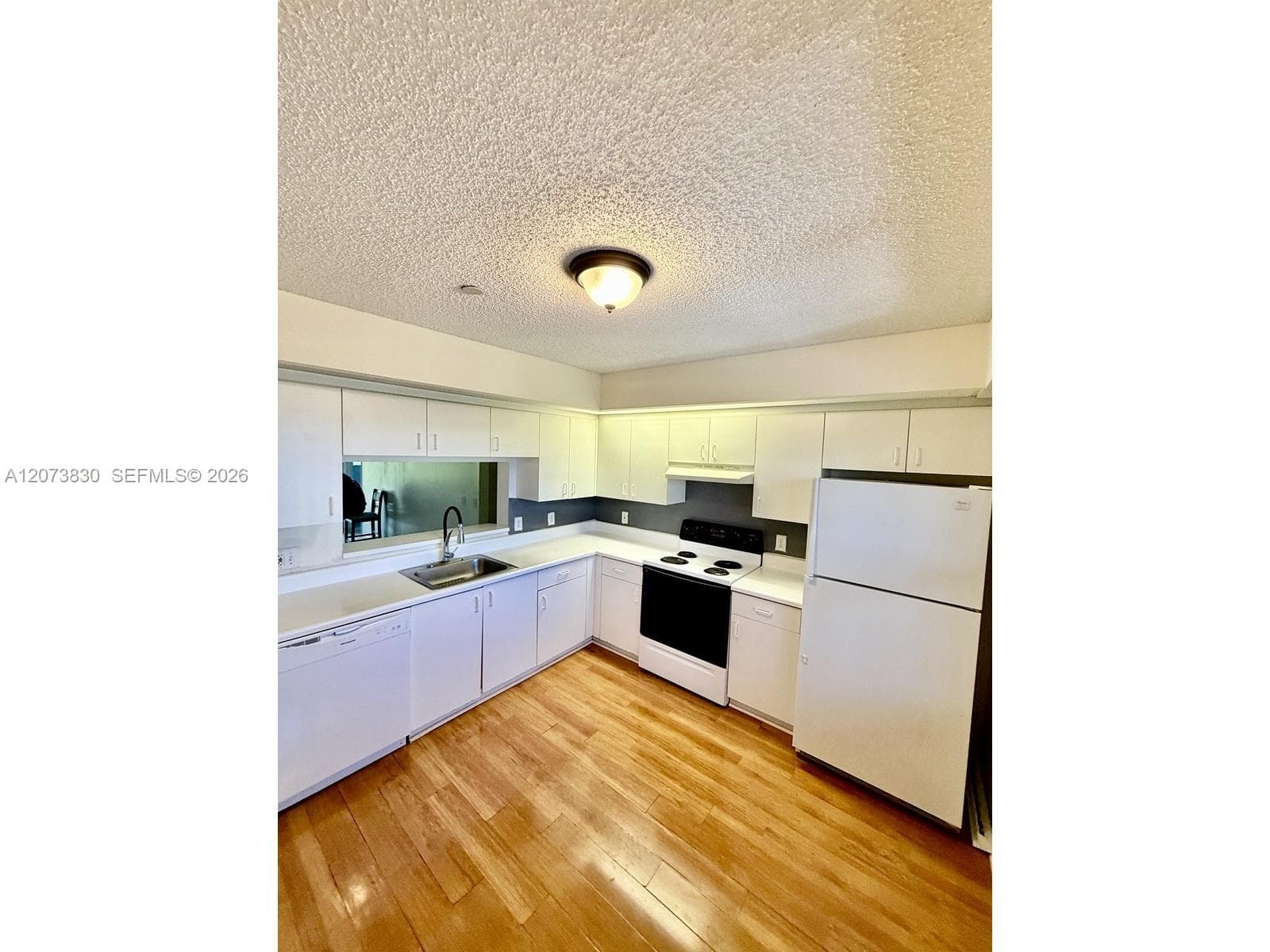 571 SW 142nd Ave # 407O, Pembroke Pines, FL 33027 photo 2