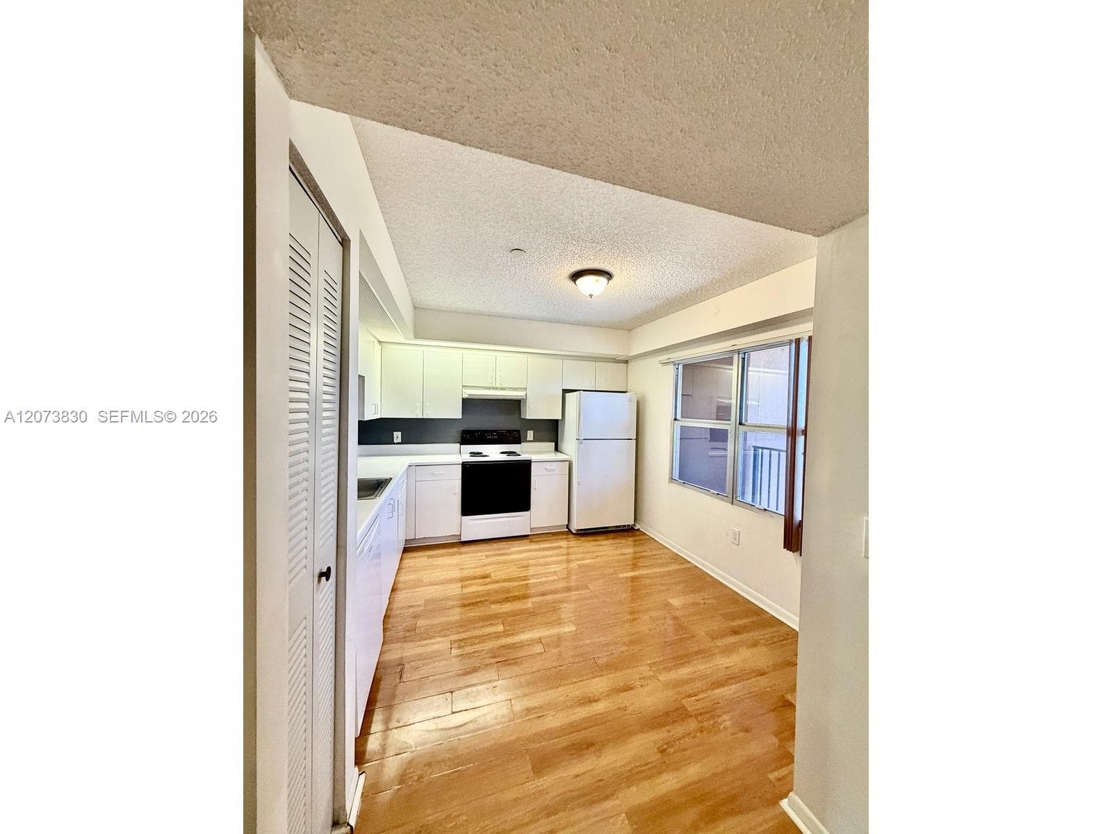 571 SW 142nd Ave # 407O, Pembroke Pines, FL 33027 photo 3