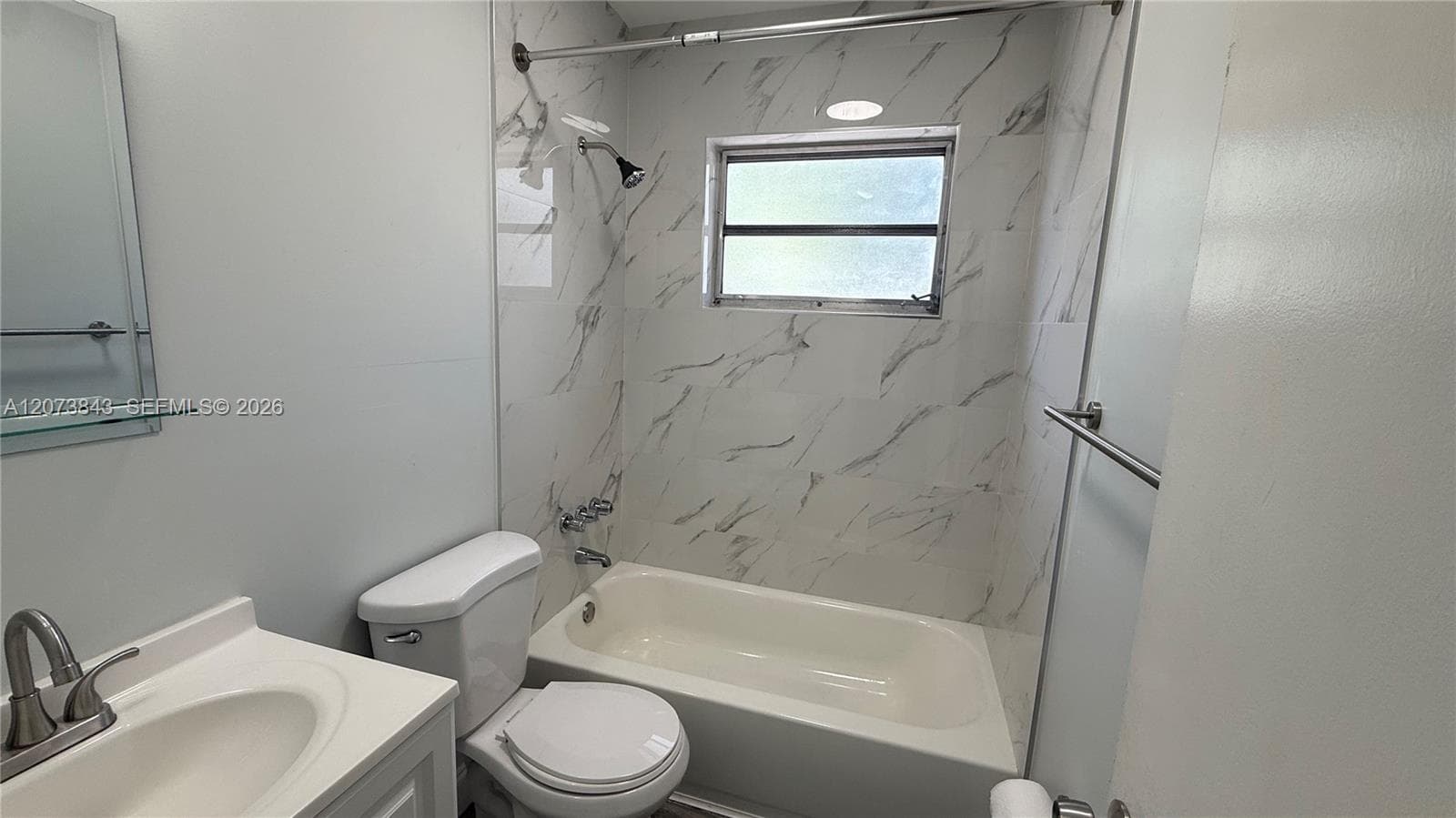 245 NE 191st St # 3014, Miami, FL 33179 photo 3