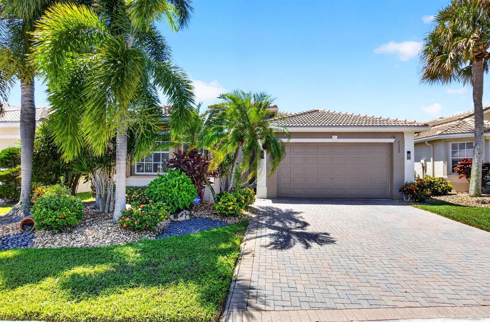 7326 Cortes Lake Drive, Delray Beach, FL 33446 photo 2