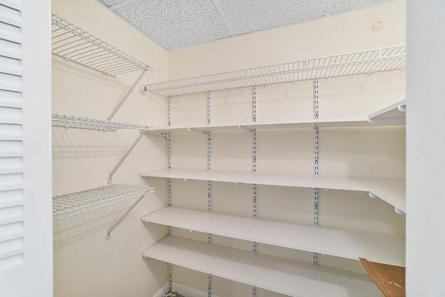 400 VILLAGE GREEN Circle W # 102, Palm Springs, FL 33461 photo 5