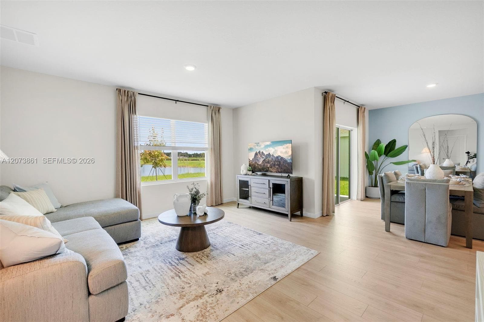 9082 Venetian Sq # 9082, Vero Beach, FL 32966 photo 4