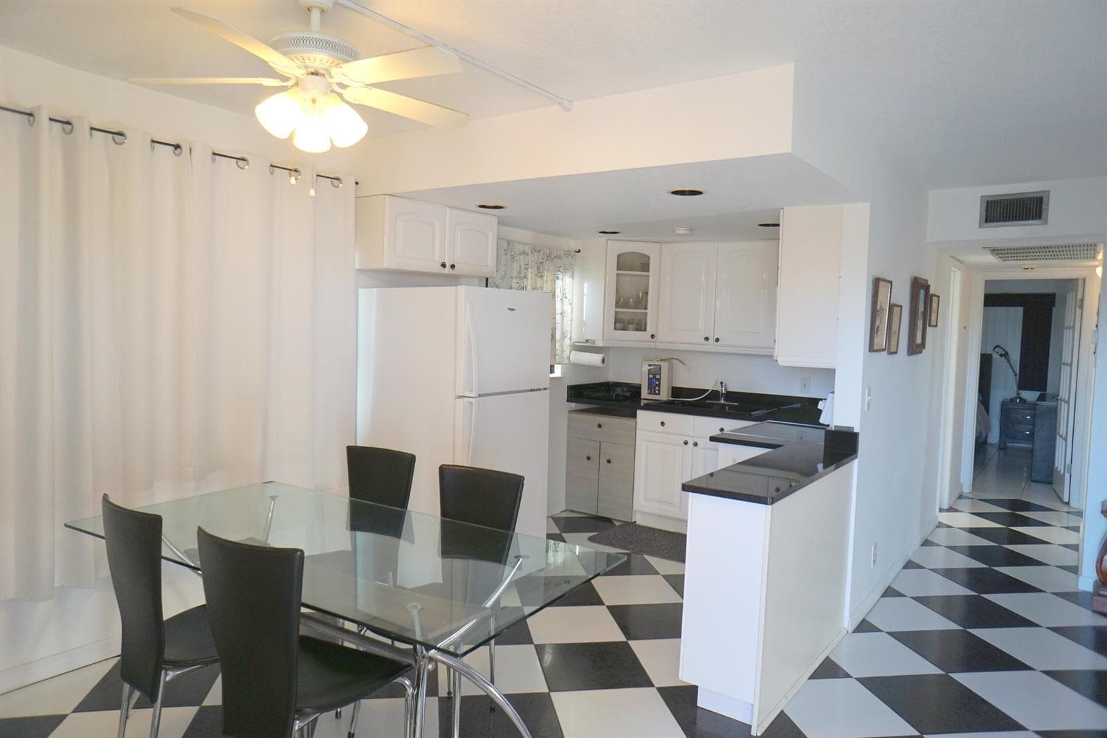 401 Southampton A, West Palm Beach, FL 33417 photo 3