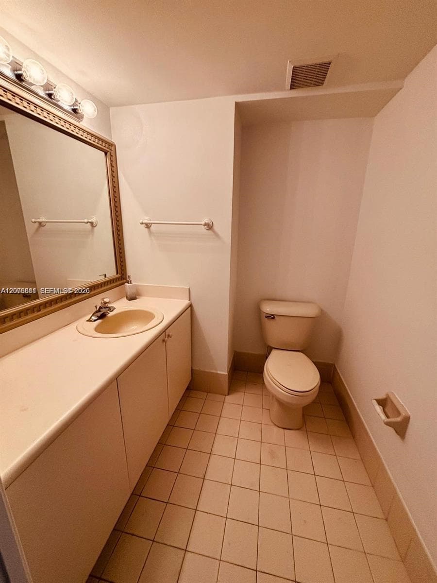 7080 NW 177th St # 201-13, Hialeah, FL 33015 photo 4