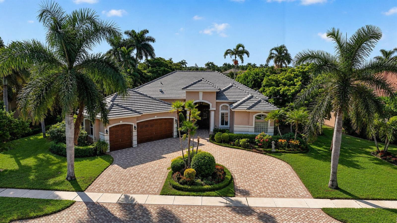 8100 Muirhead Circle, Boynton Beach, FL 33472 photo 2