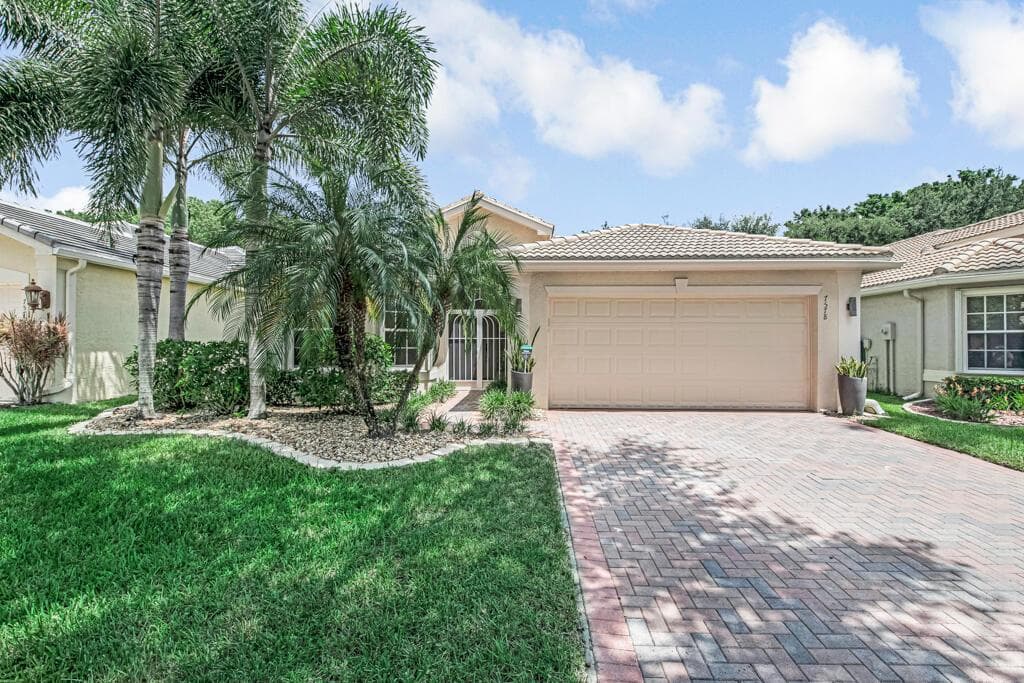 7578 Starfish Reef Lane, Lake Worth, FL 33467 photo 2