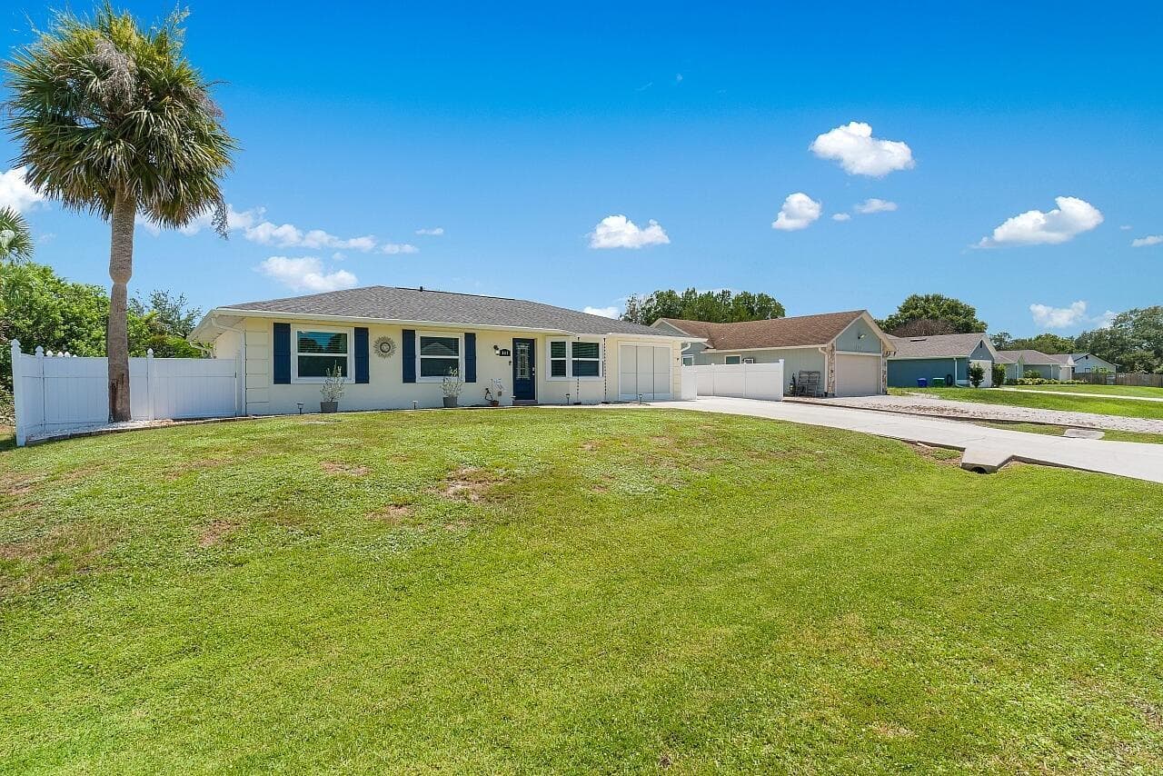 867 CLEARMONT Street, Sebastian, FL 32958 photo 5