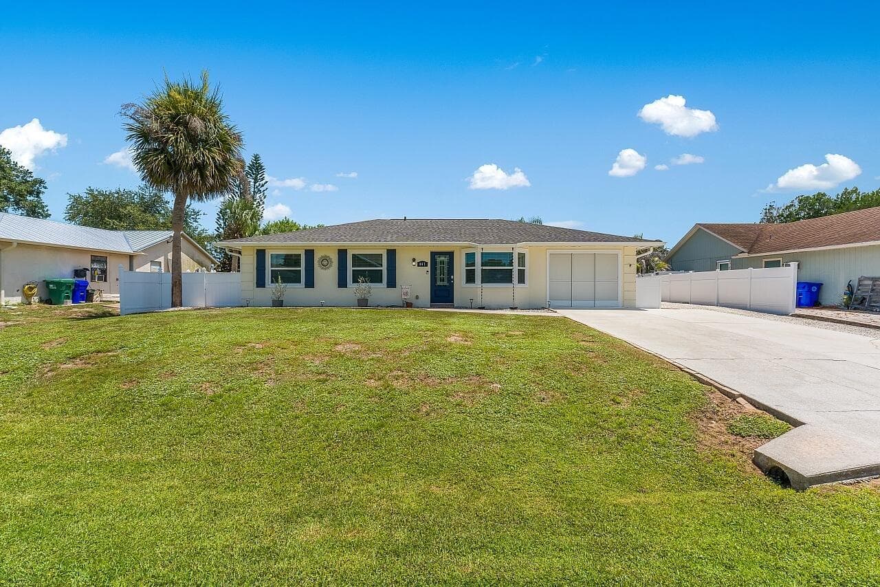 867 CLEARMONT Street, Sebastian, FL 32958 photo 4