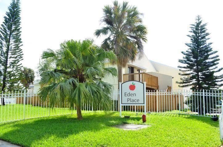 645 Executive Center Drive # R-105, West Palm Beach, FL 33401