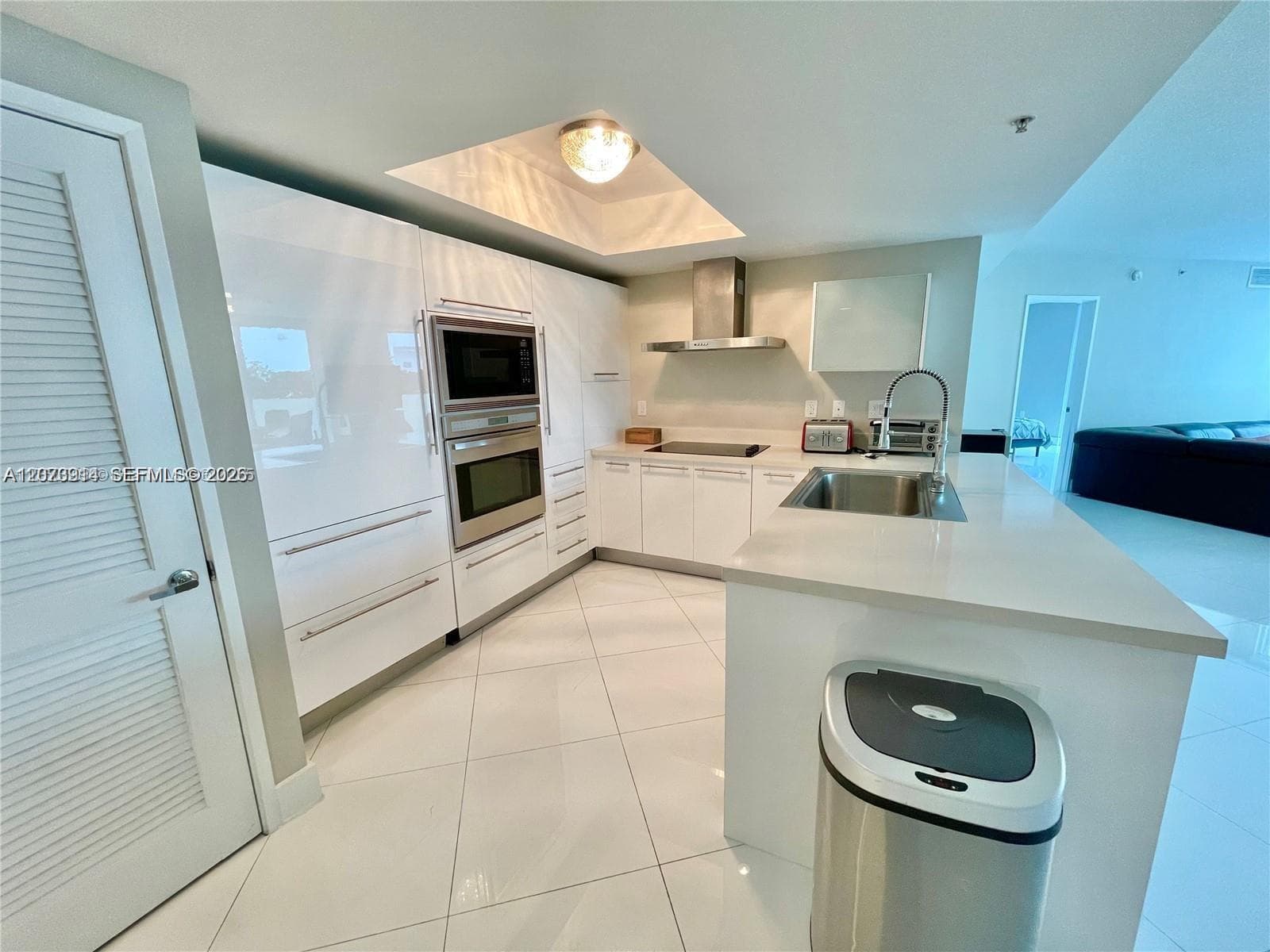 150 Sunny Isles Blvd # 1-501, Sunny Isles Beach, FL 33160 photo 5