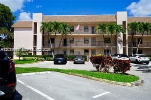 9360 Sunrise Lakes Blvd # 302, Sunrise, FL 33322 photo 2