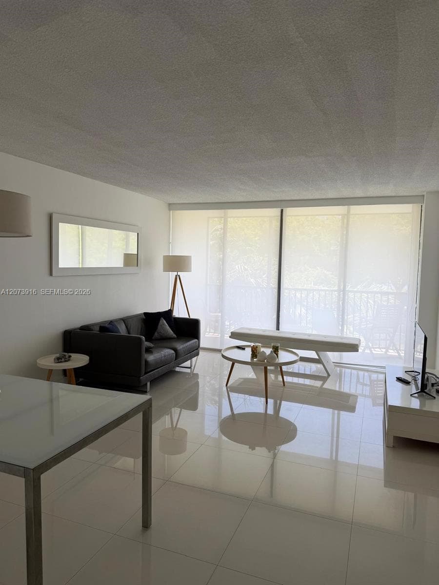 3475 N Country Club Dr # 309, Aventura, FL 33180 photo 4