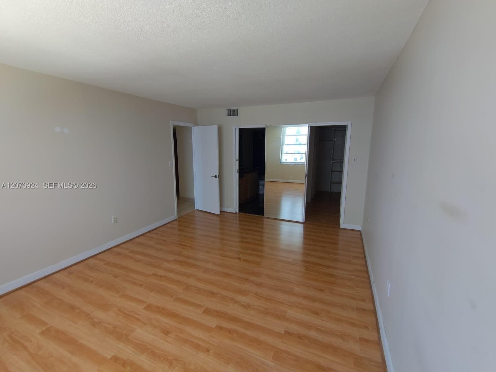 2780 NE 183rd St # 1402, Aventura, FL 33160 photo 3