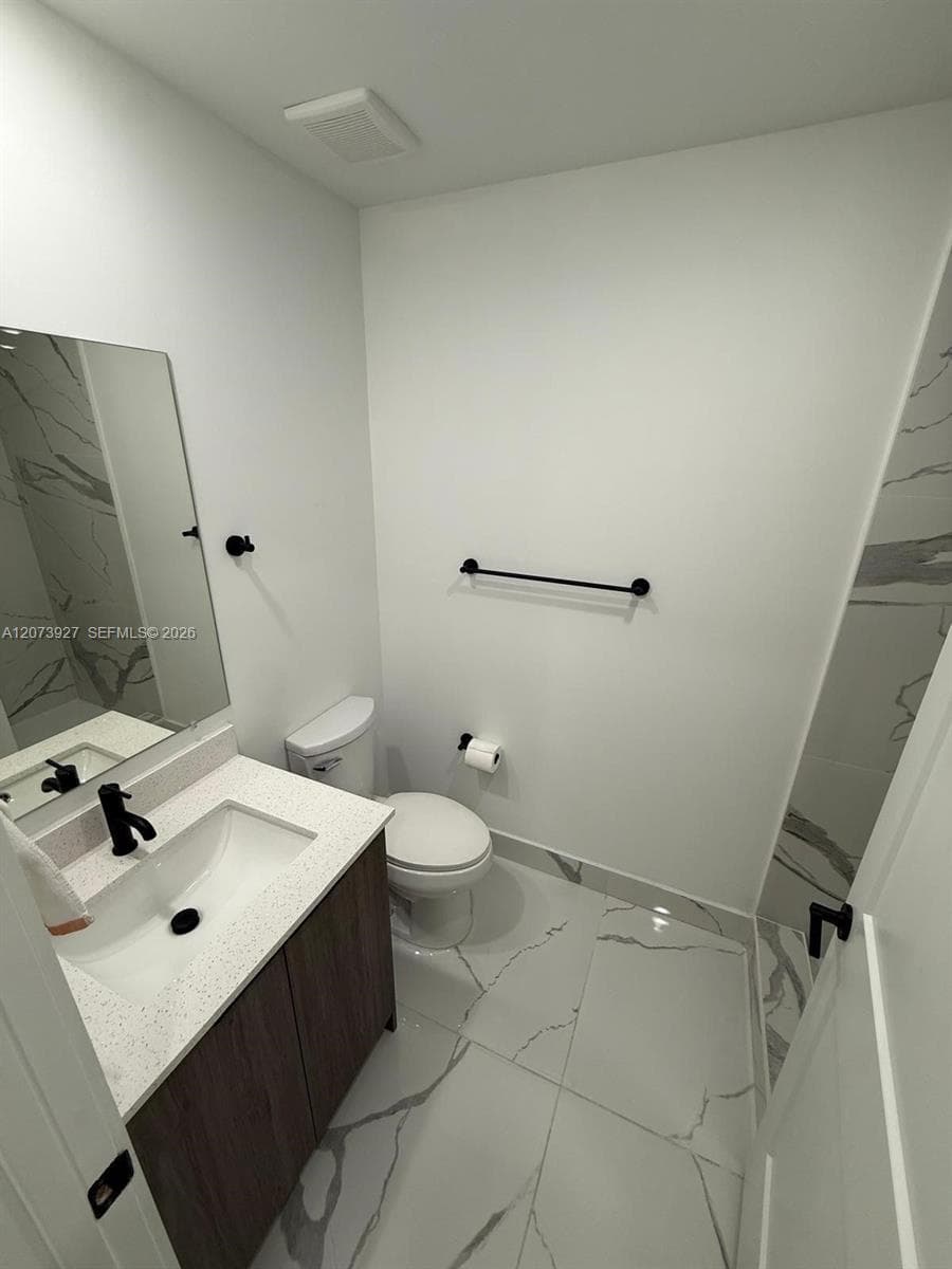 419 NW 13th Ct # 1, Florida City, FL 33034 photo 4