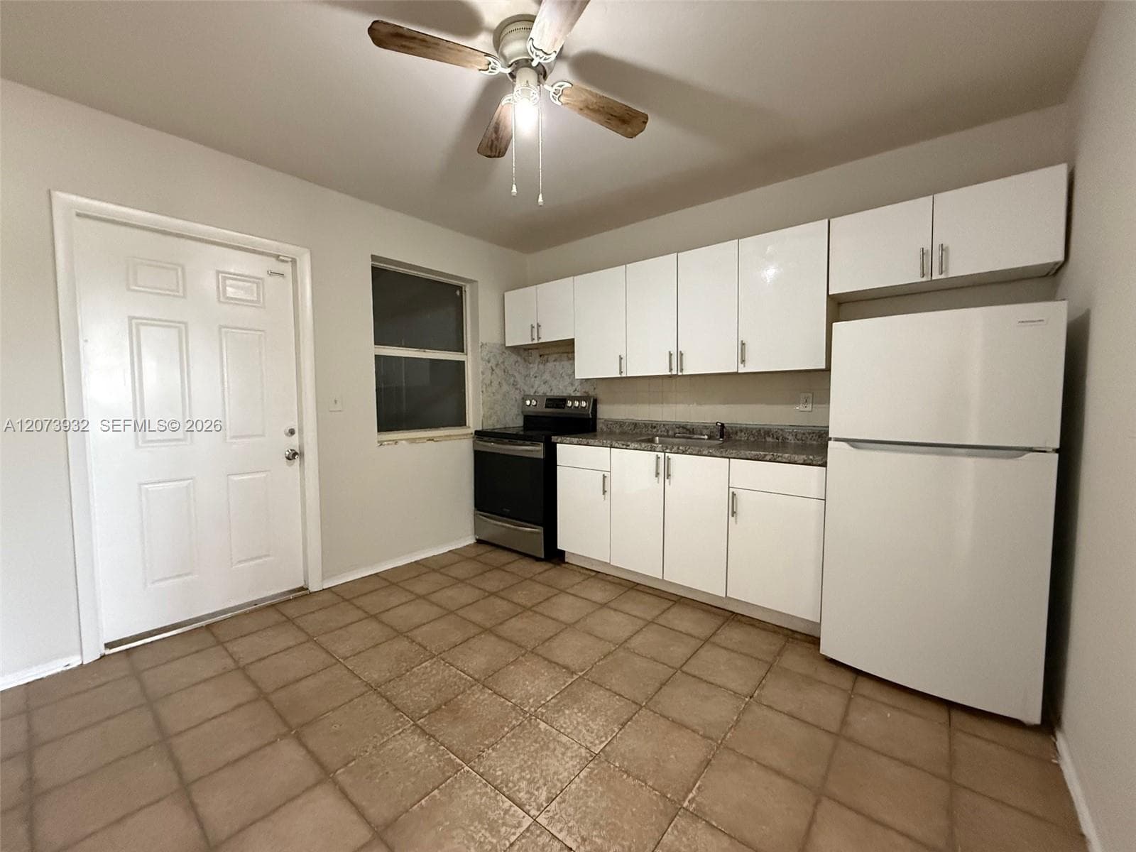 900 SW 5th St # 2, Hallandale Beach, FL 33009 photo 2