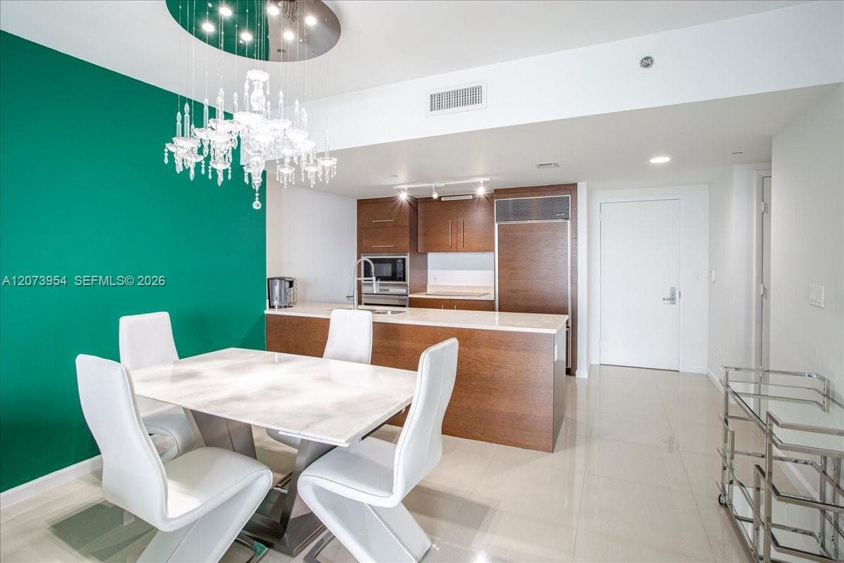 465 Brickell Ave # 4306, Miami, FL 33131 photo 2