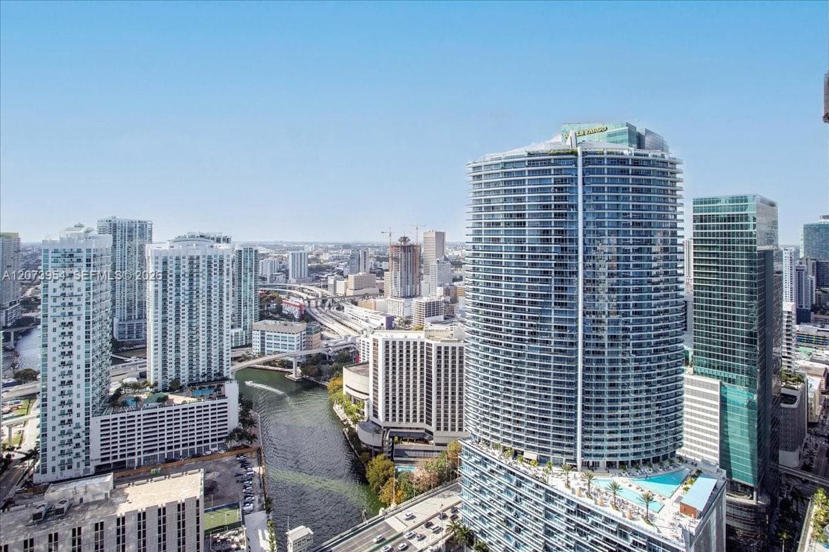 465 Brickell Ave # 4306, Miami, FL 33131 photo 5
