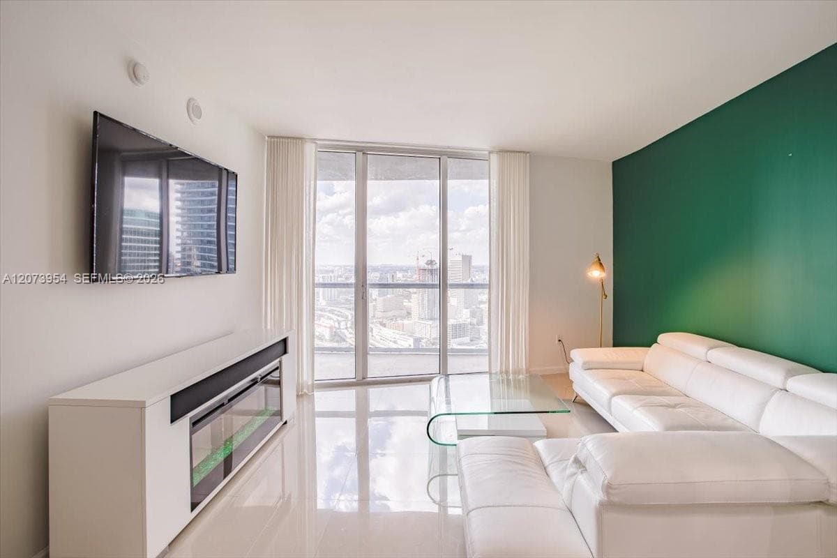 465 Brickell Ave # 4306, Miami, FL 33131 photo 4
