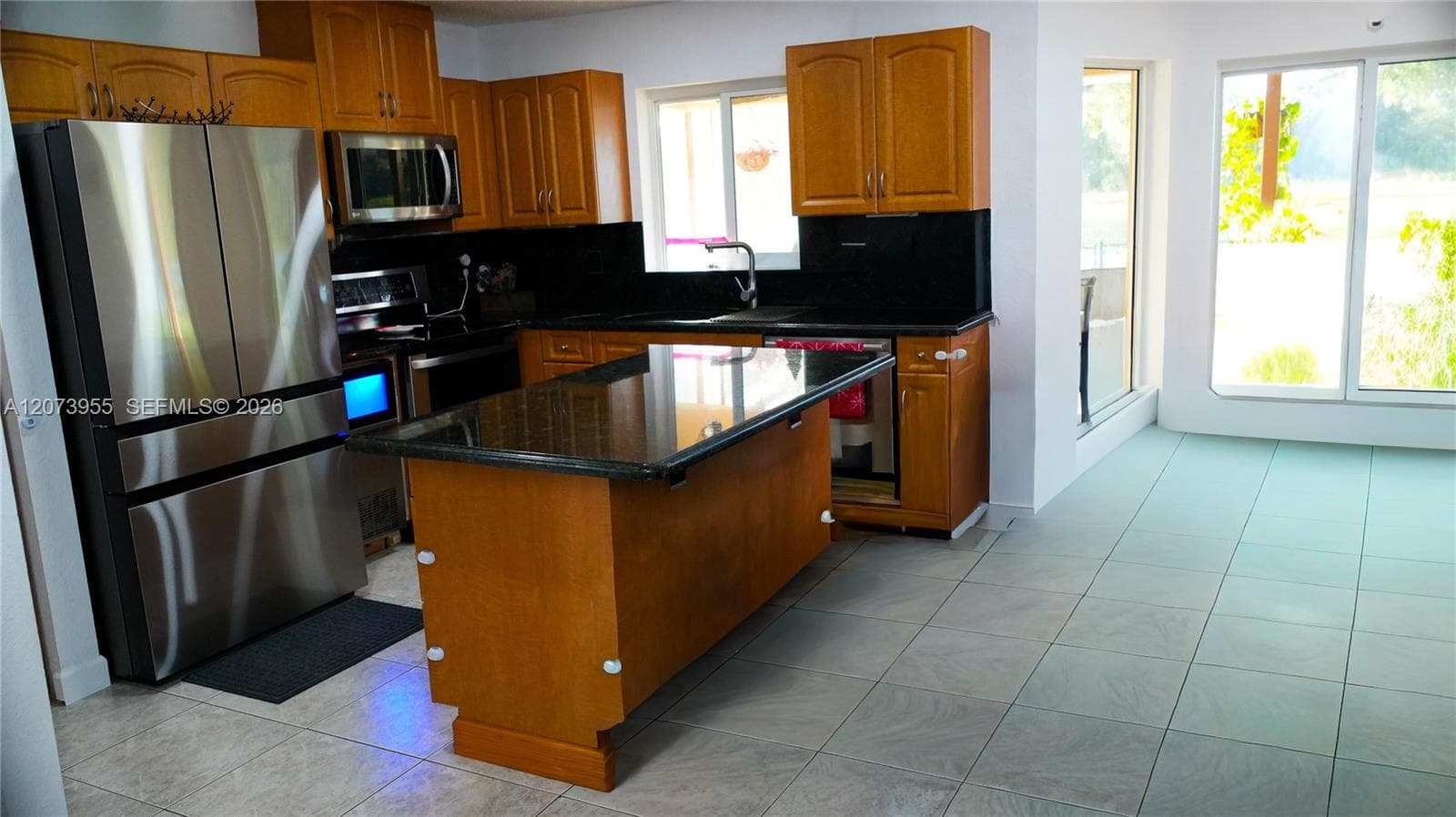 1308 SW 181st Ave, Pembroke Pines, FL 33029 photo 5