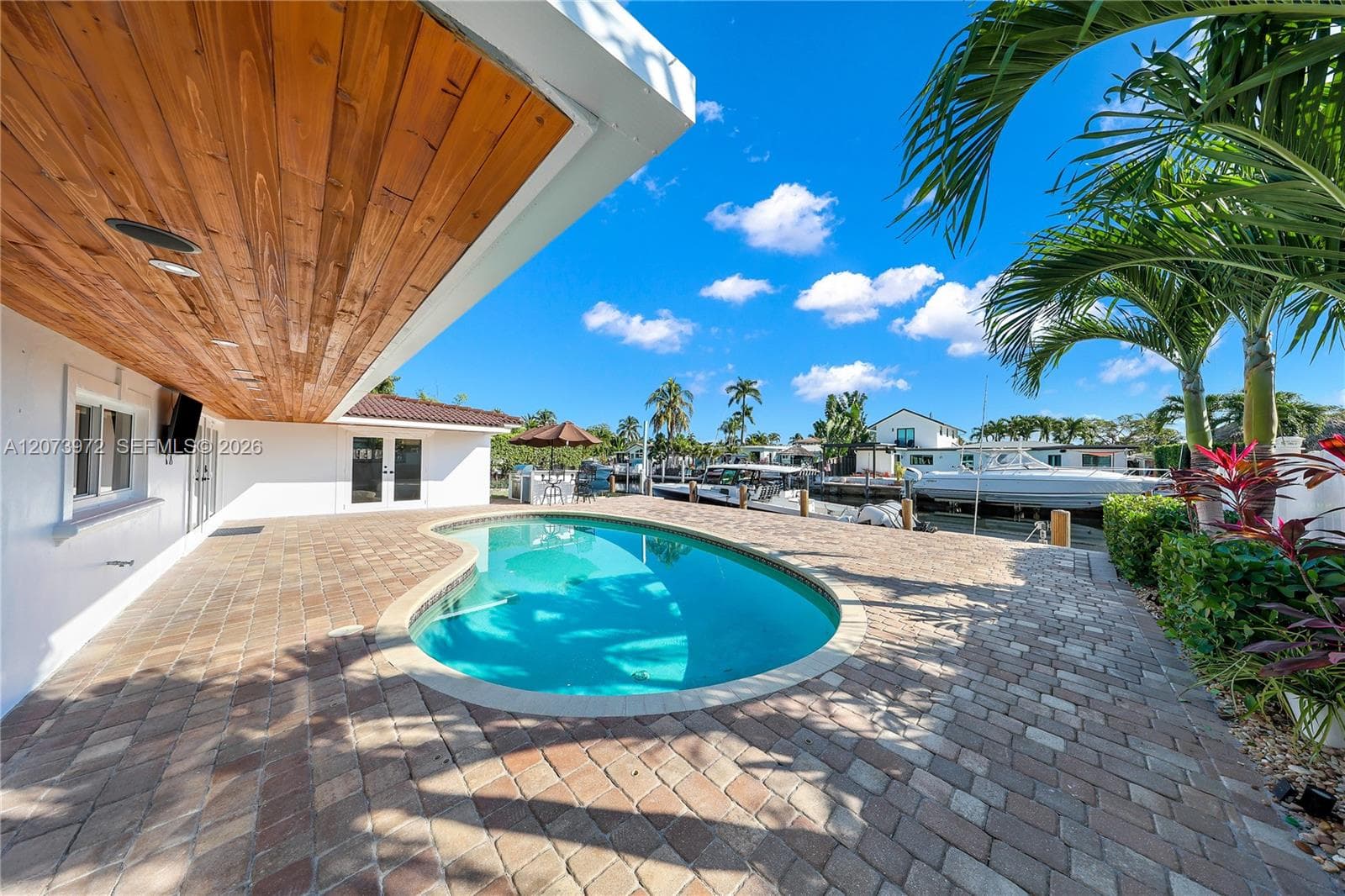 800 SE 3rd Ter, Pompano Beach, FL 33060 photo 5
