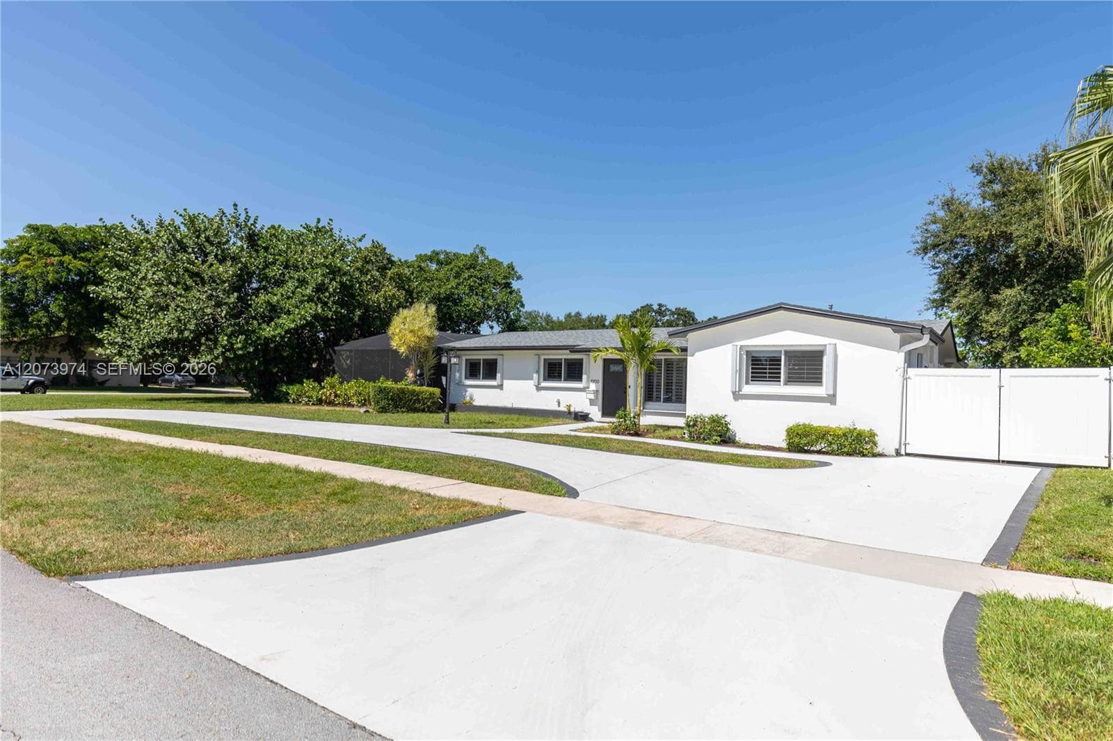 1900 NW 82nd Ter, Pembroke Pines, FL 33024 photo 2
