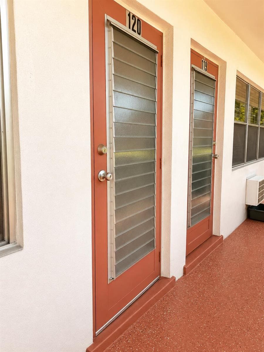 120 WINDSOR F # Unit F, West Palm Beach, FL 33417 photo 3