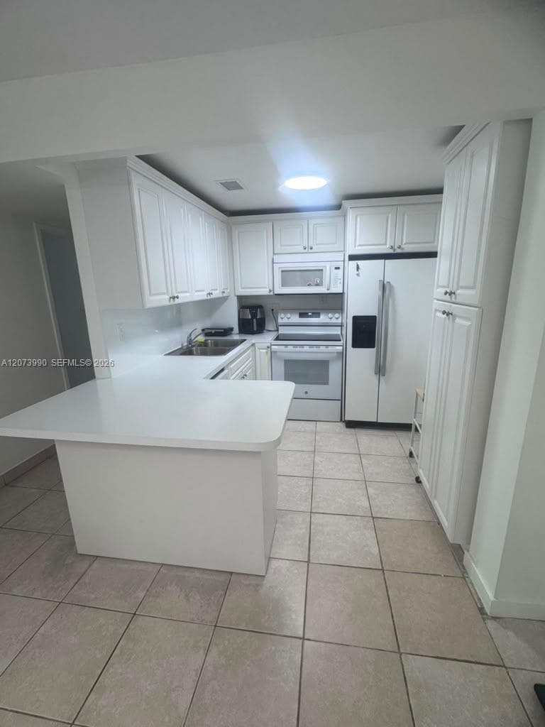 1913 S Ocean Dr # 422, Hallandale Beach, FL 33009 photo 2