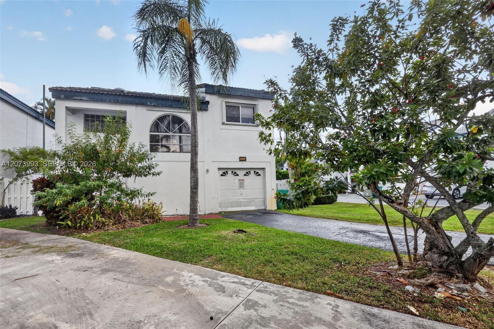 253 NE 211th Ter, Miami, FL 33179 photo 2