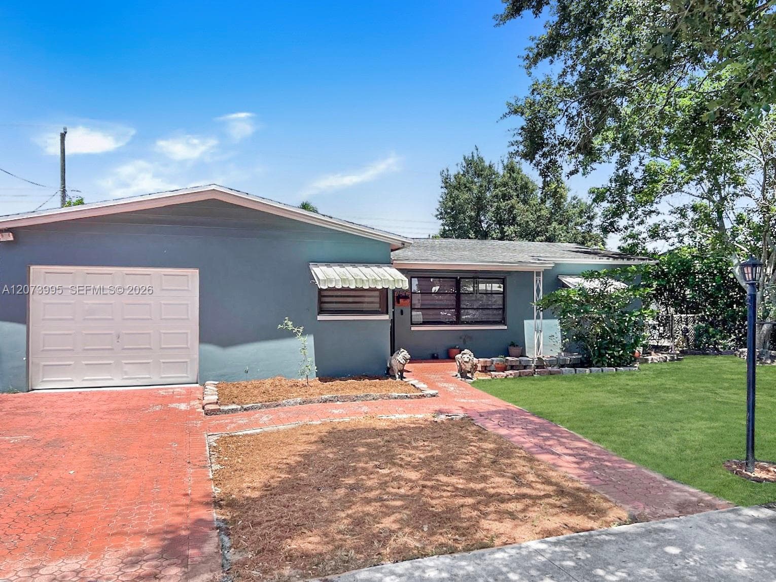 7505 Cleveland St, Hollywood, FL 33024 photo 3