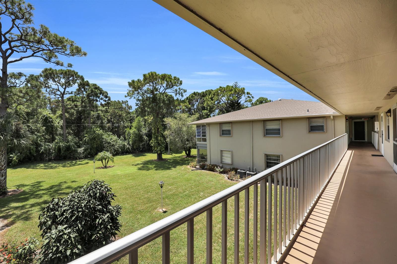 15 lake vista Trail # 205, Port St. Lucie, FL 34952 photo 2
