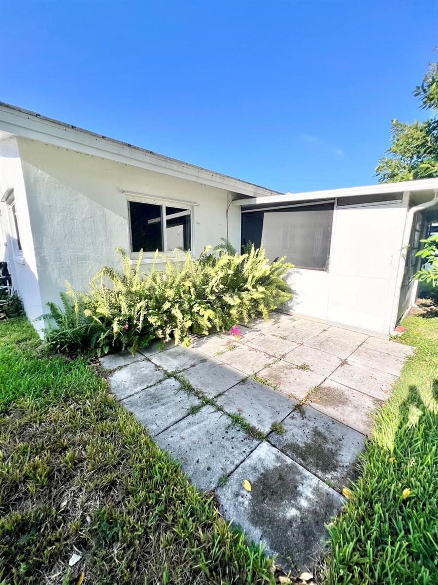 6711 NW 72nd Street, Tamarac, FL 33321 photo 3