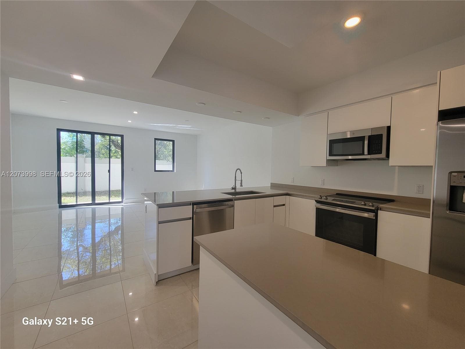 4117 N Oak Pl, Dania Beach, FL 33314 photo 5